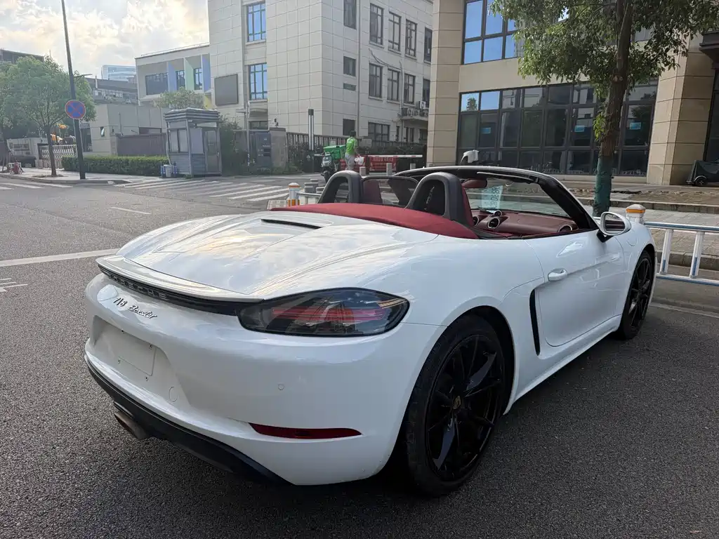Porsche 718 2022 Boxster 2.0T