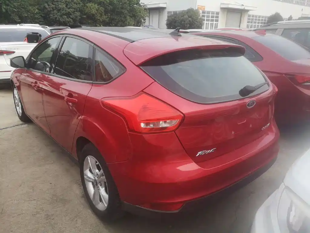 Ford Focus — миниатюра 5