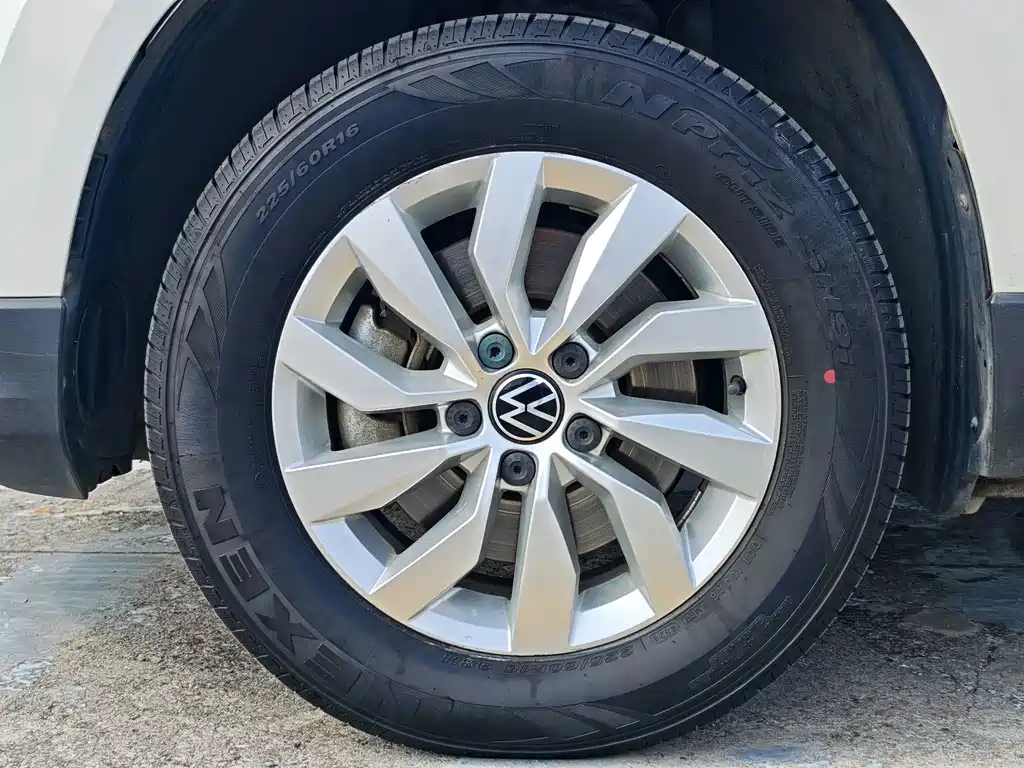 Volkswagen Tharu — миниатюра 18
