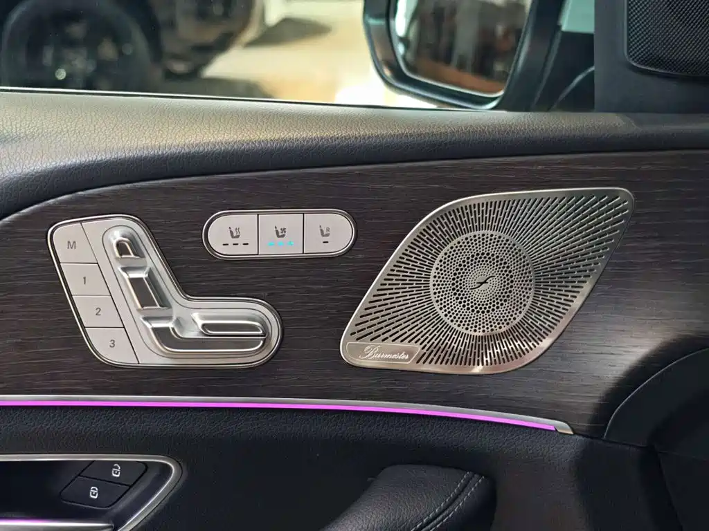 Mercedes-Benz GLE (Import) — миниатюра 29