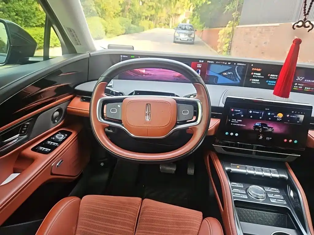 Lincoln Nautilus — миниатюра 11