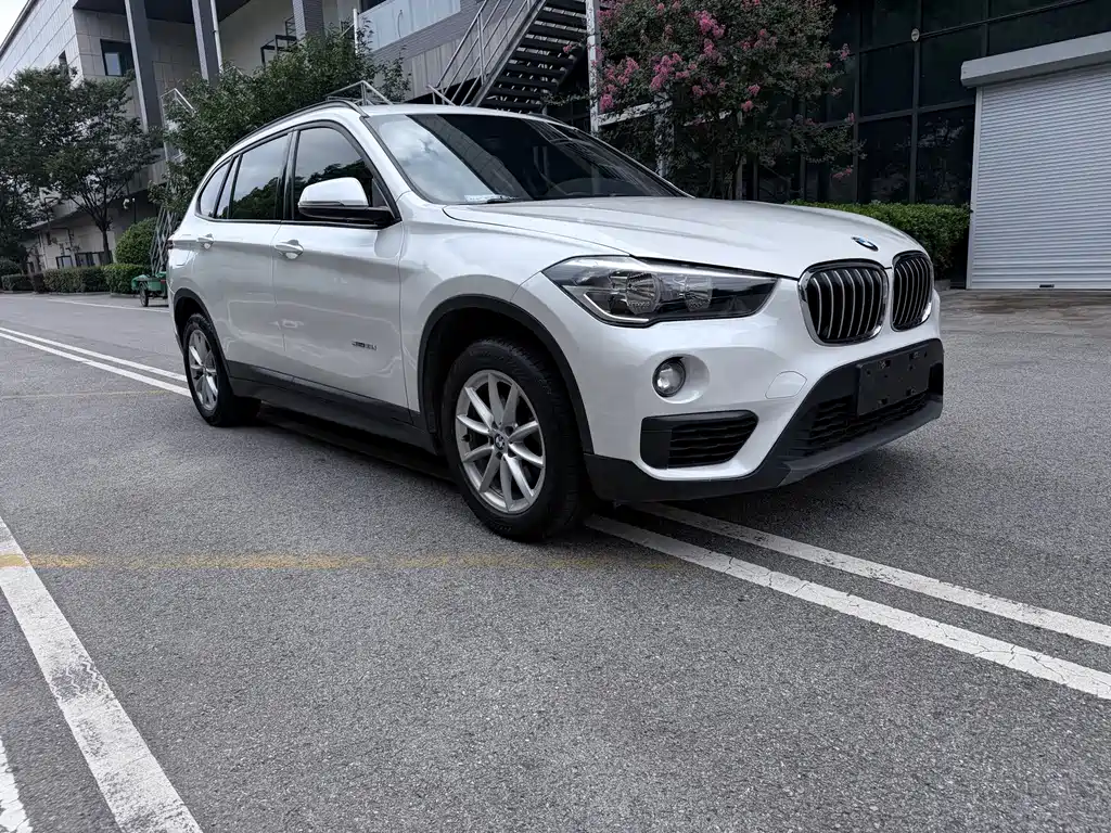 BMW X1 — миниатюра 3