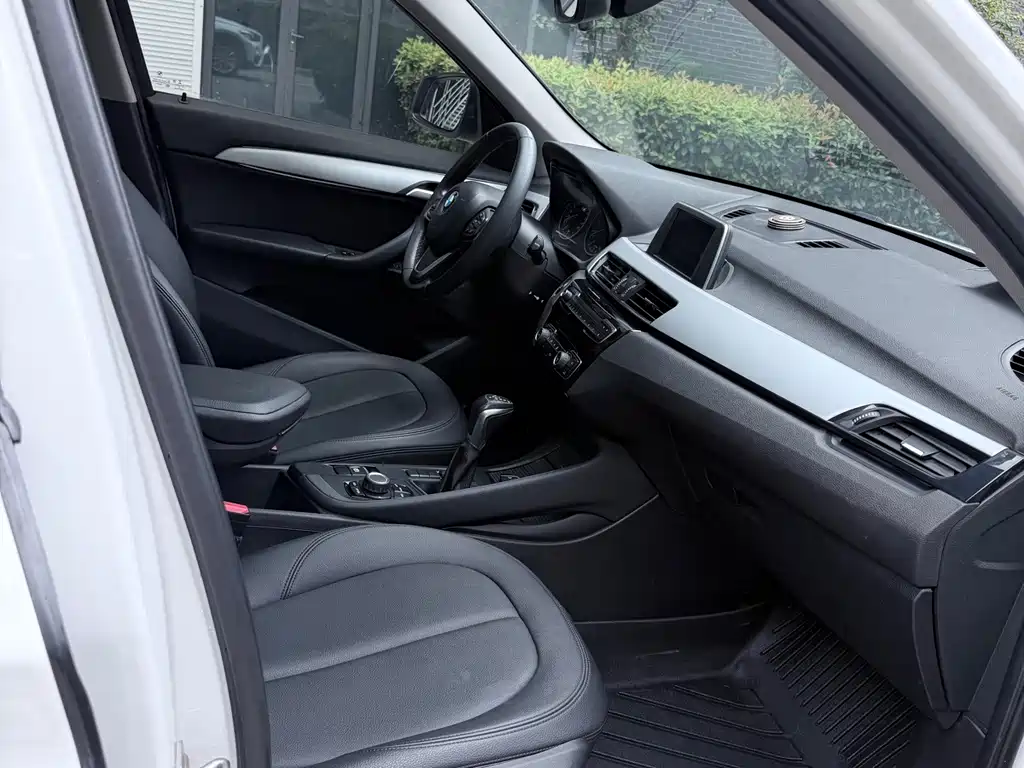 BMW X1 — миниатюра 8