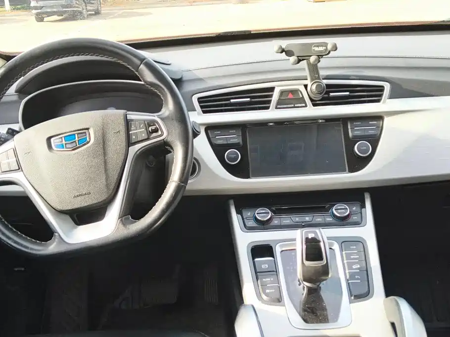 Geely Boyue — миниатюра 12