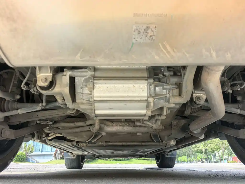 BYD Tang New Energy — миниатюра 21