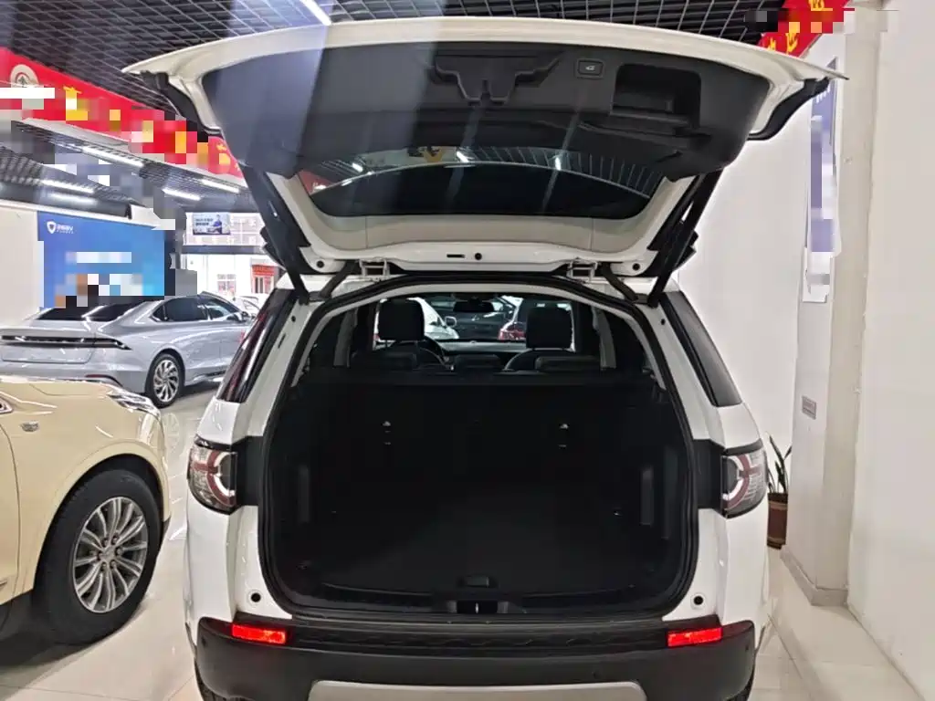 Land Rover Discovery Sport — миниатюра 19