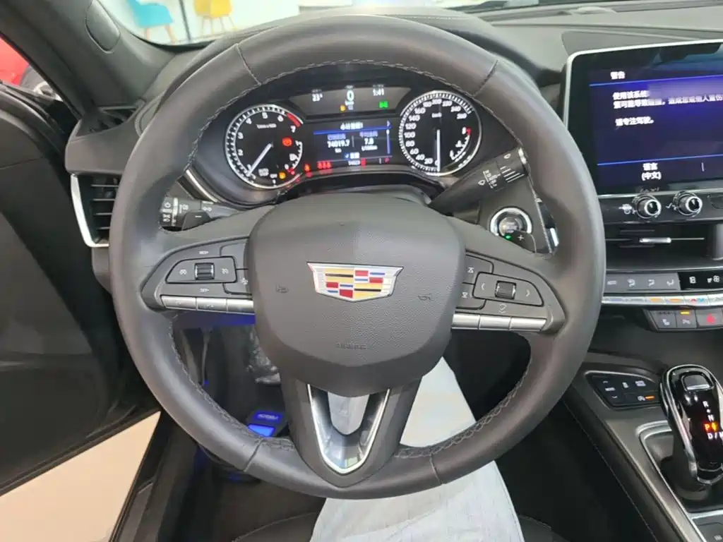 Cadillac CT5 — миниатюра 15