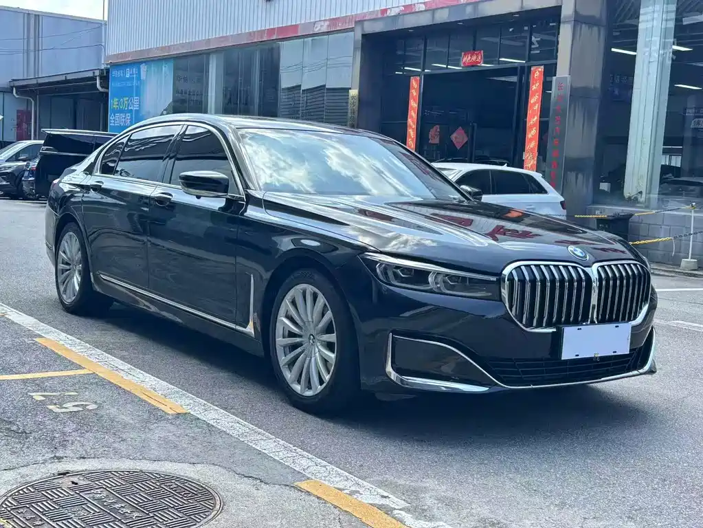 BMW 7 Series — миниатюра 3