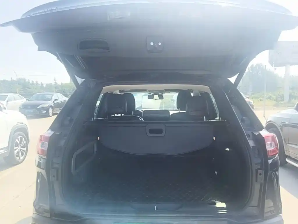 Jeep Cherokee — миниатюра 19