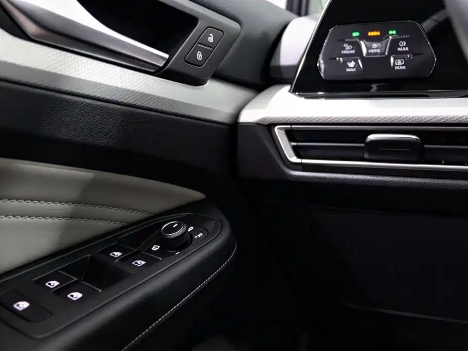Volkswagen Golf — миниатюра 14
