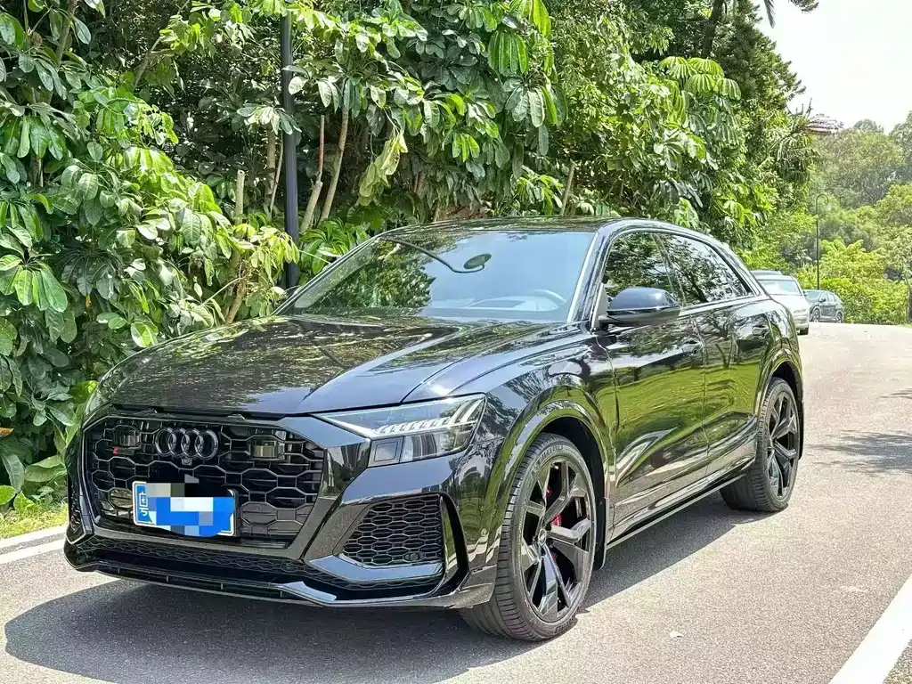 Audi RS Q8