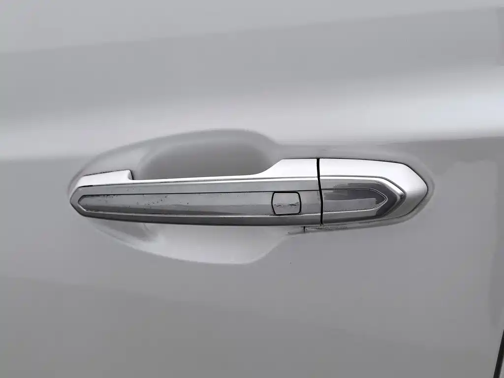 Cadillac XT5 — миниатюра 18