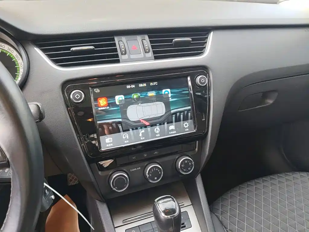 Skoda Octavia — миниатюра 13