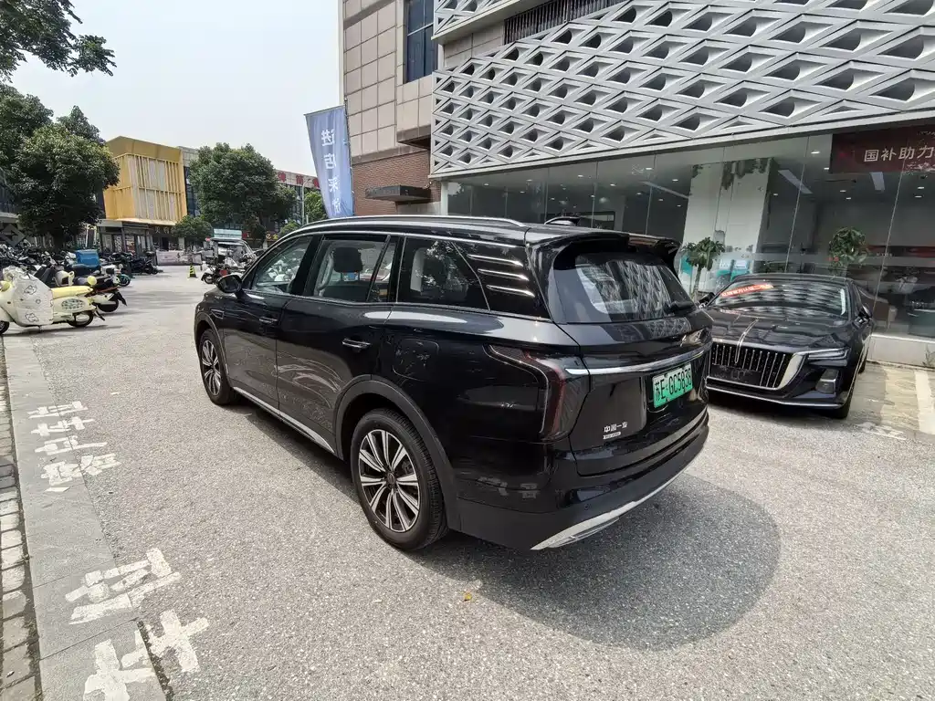 Hongqi HS7 PHEV 2025 2.0T PHEV 200 6 мест