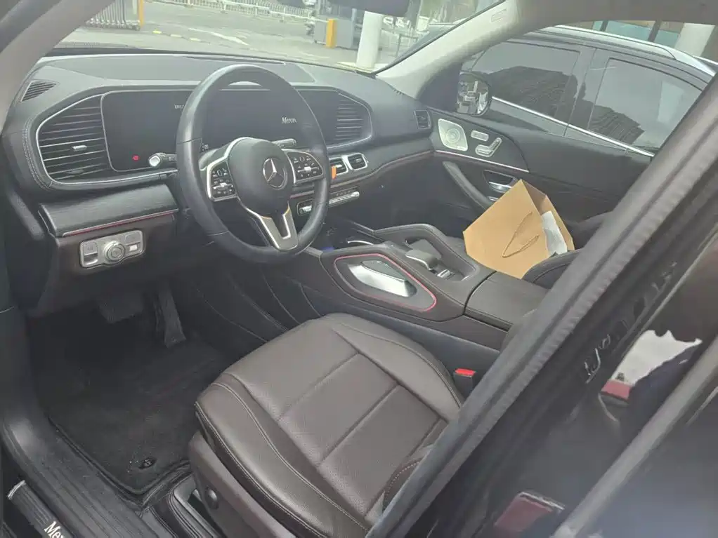Mercedes-Benz GLE (Import) — миниатюра 3