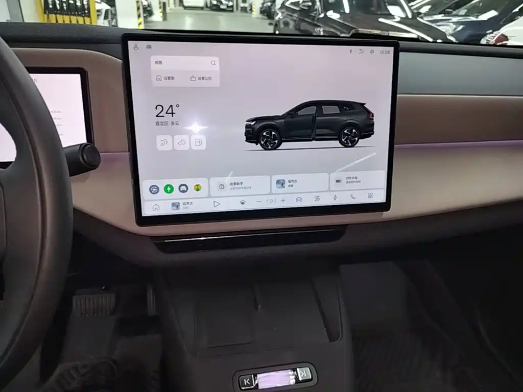 Volvo XC70 PHEV — миниатюра 13