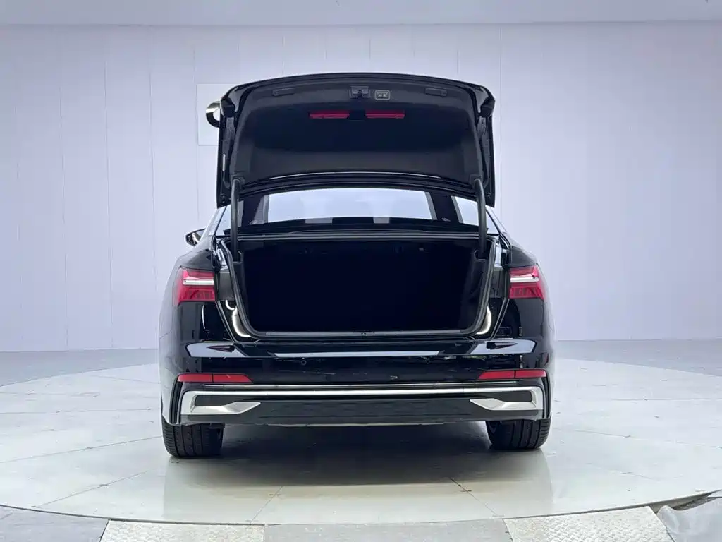 Audi A6L — миниатюра 9
