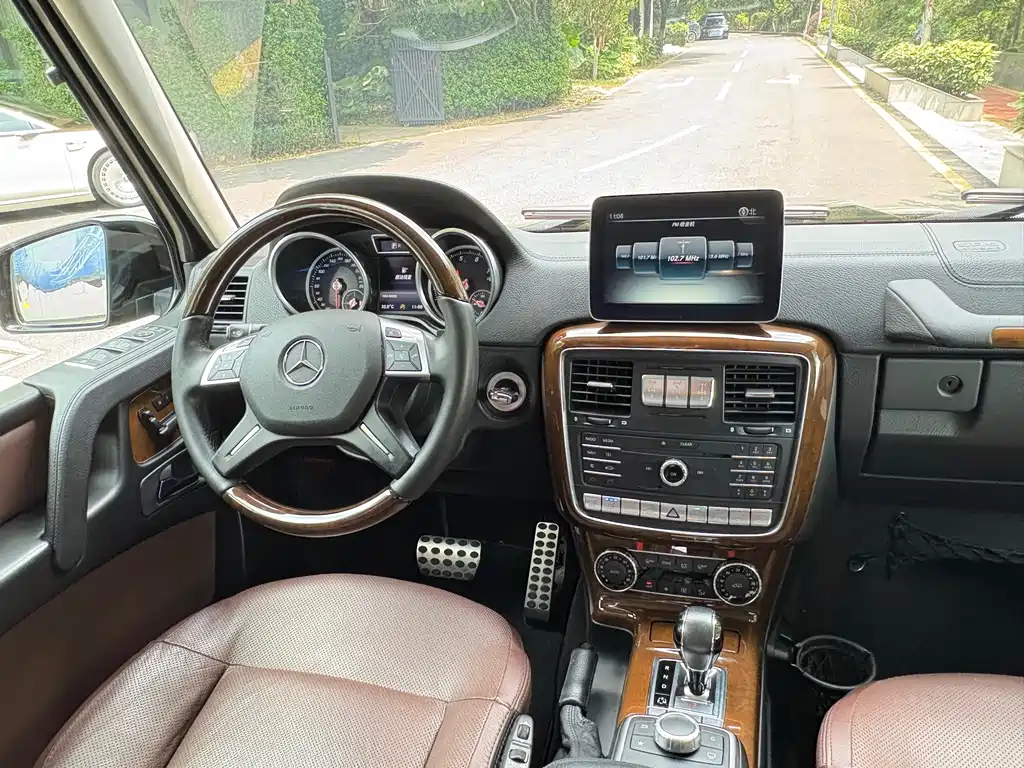 Mercedes-Benz G-Class — миниатюра 16