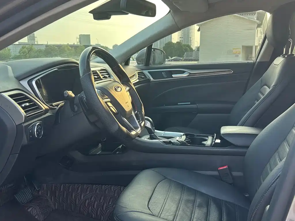 Ford Mondeo — миниатюра 4