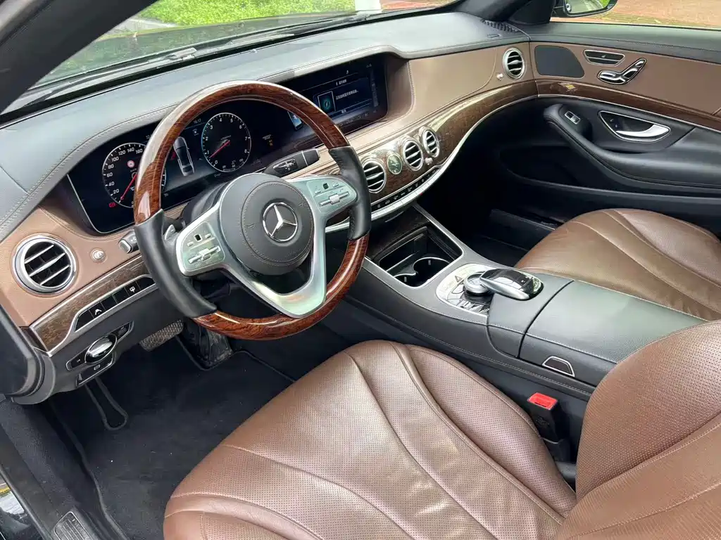 Mercedes-Benz S-Class — миниатюра 7