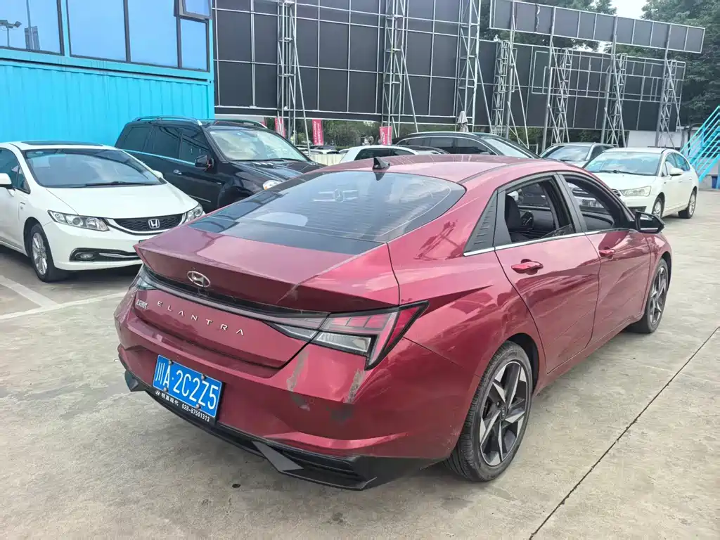 Hyundai Elantra — миниатюра 5
