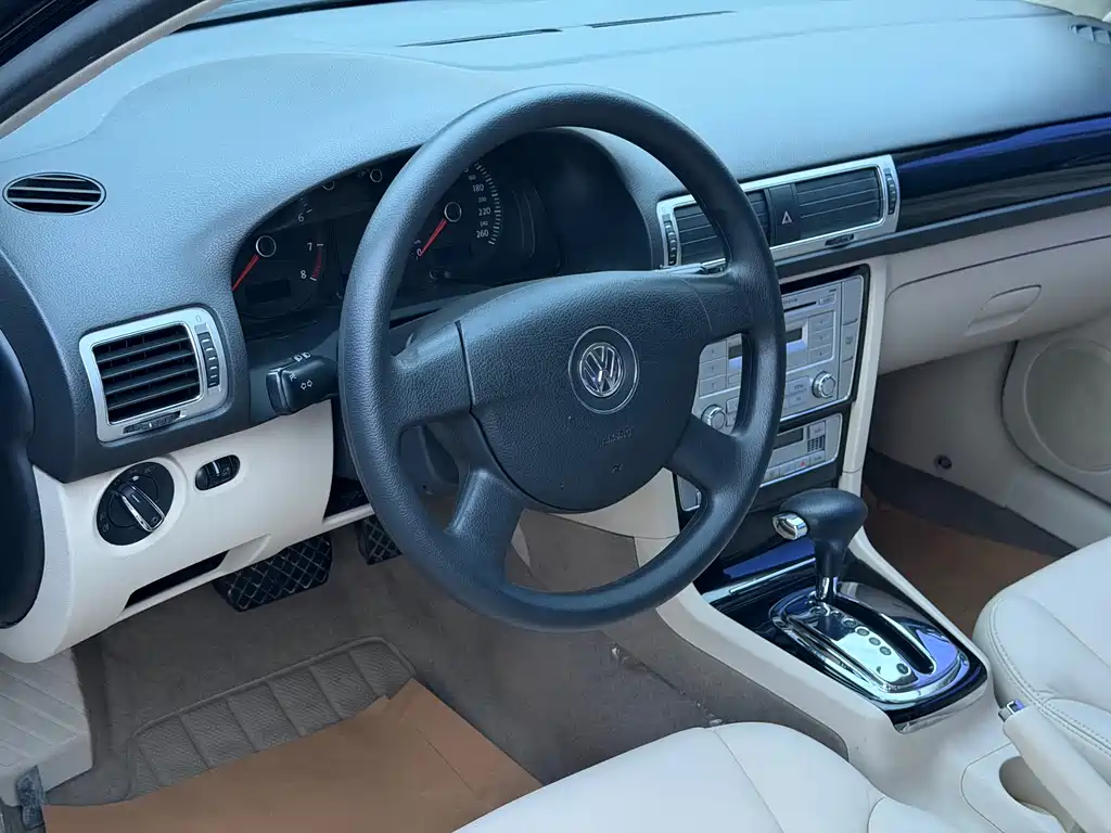 Volkswagen Passat Lingyu — миниатюра 9