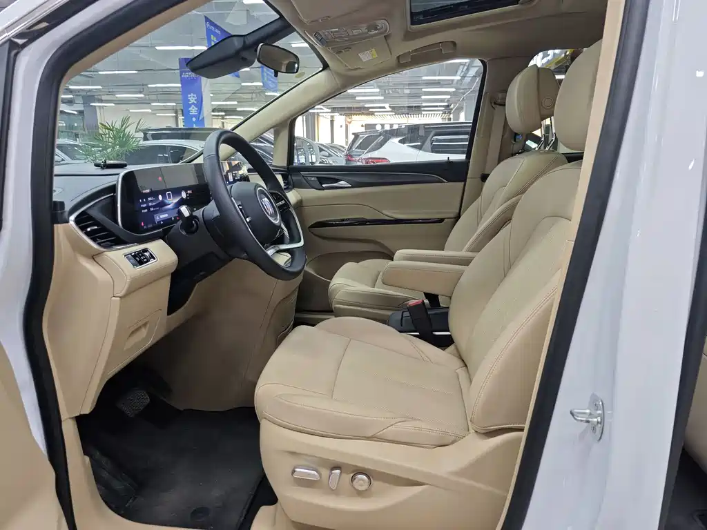 Buick GL8 2025 Premium