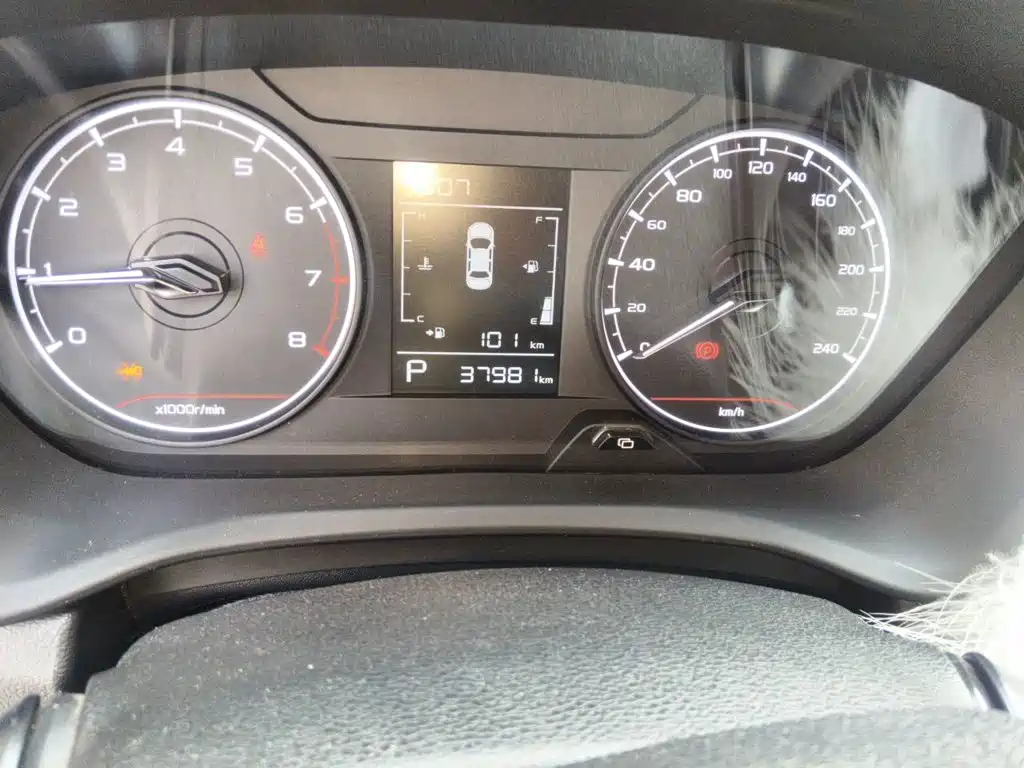 Geely Vision X3 — миниатюра 13