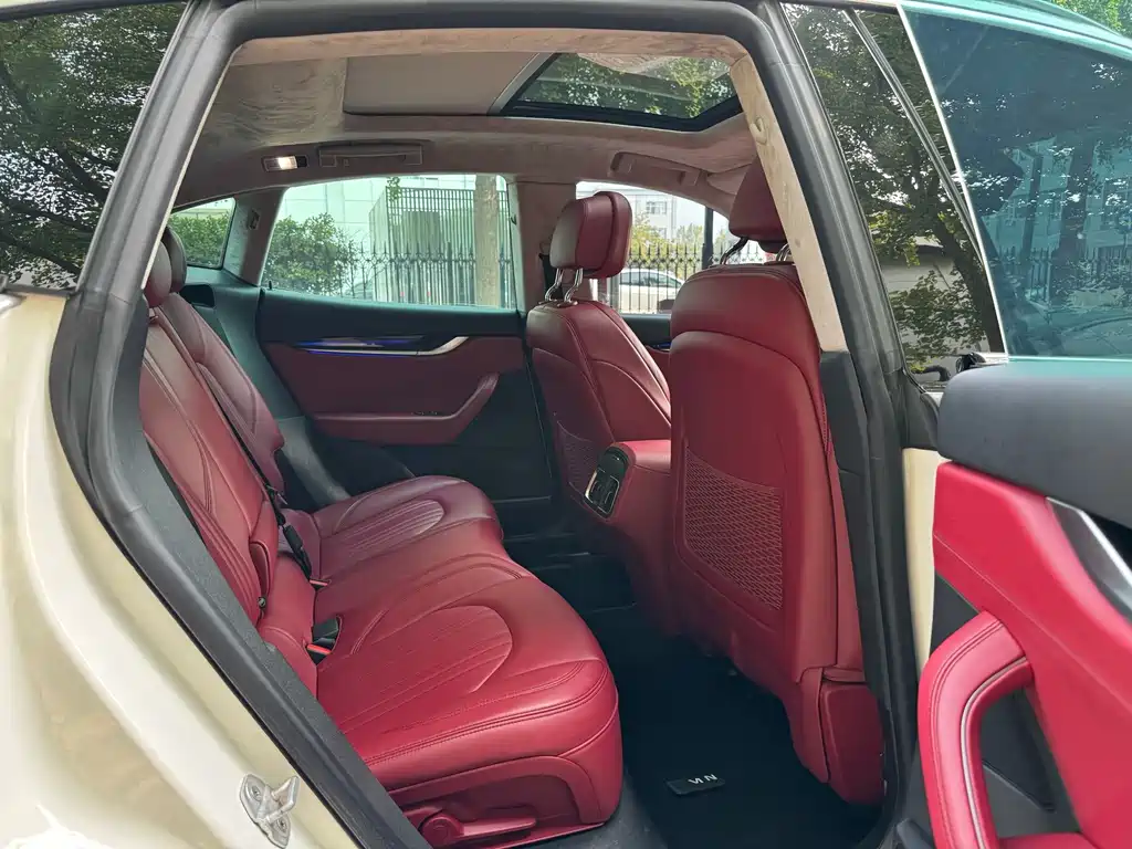 Maserati Levante — миниатюра 13