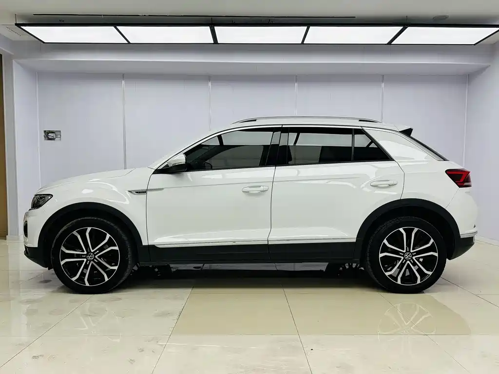 VOLKSWAGEN T ROC EXPLORING SONGS