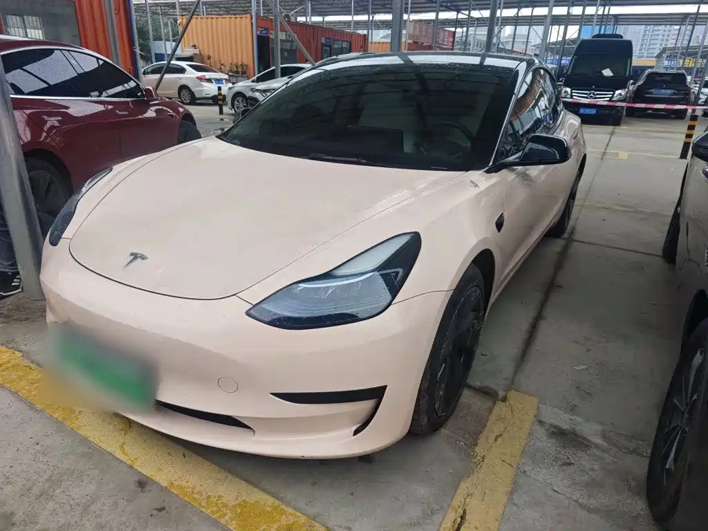 Tesla Model 3 — миниатюра 25