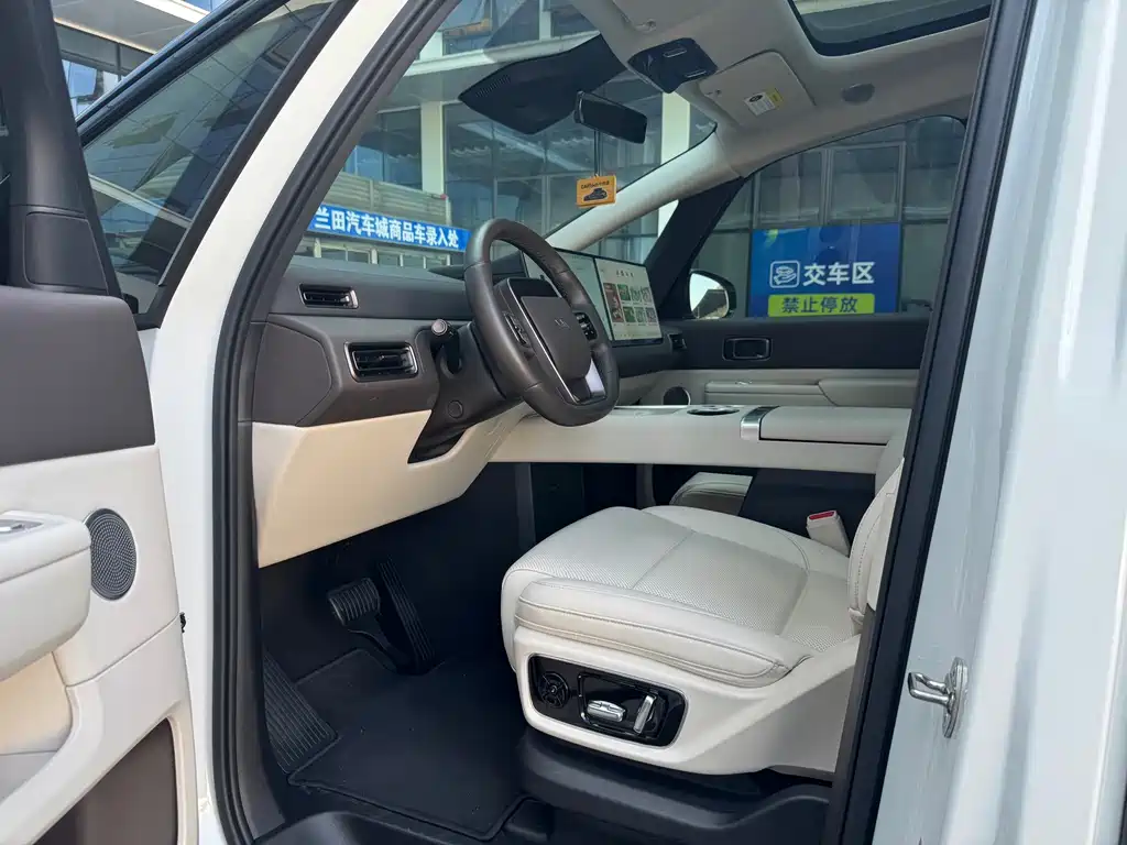 Li Auto Li MEGA — миниатюра 8