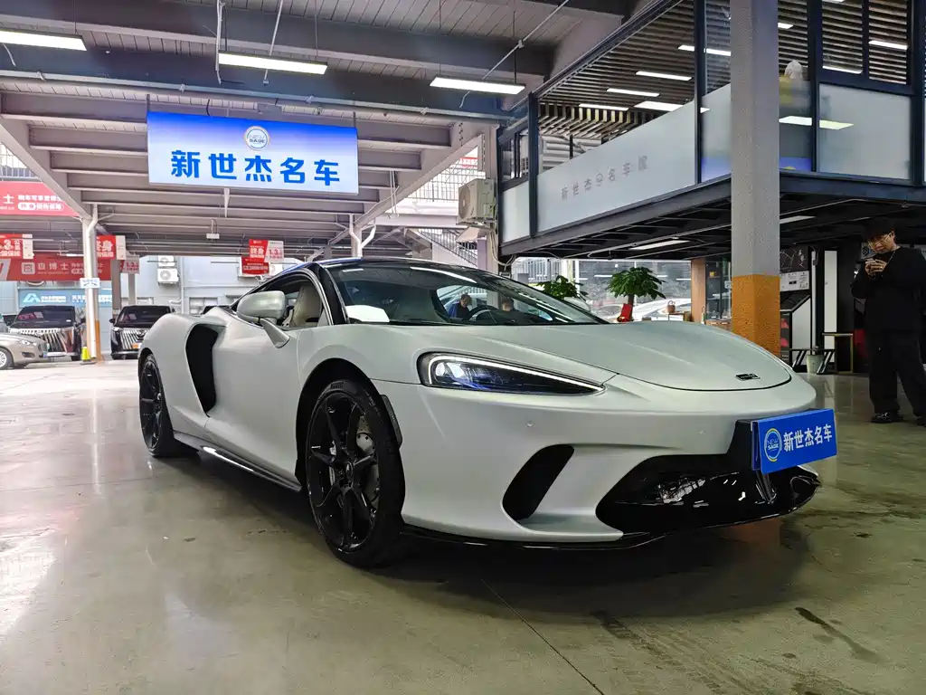 McLaren GT — миниатюра 3
