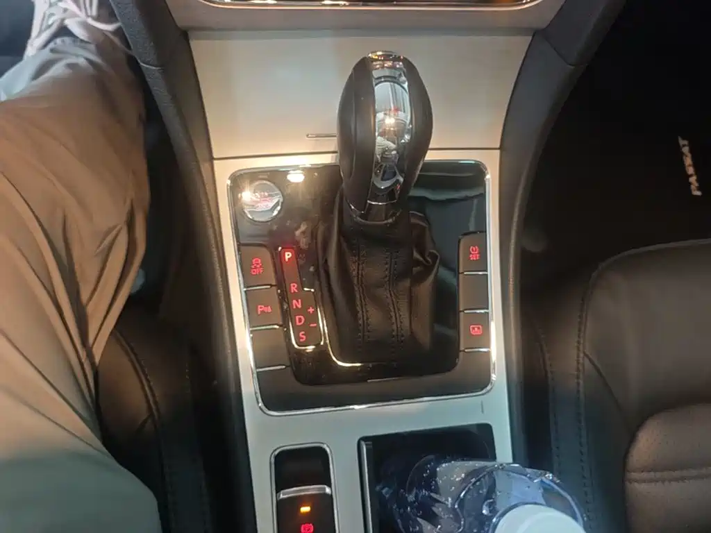 Volkswagen Passat — миниатюра 14