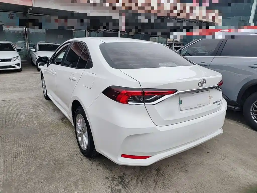 Toyota Corolla — миниатюра 5