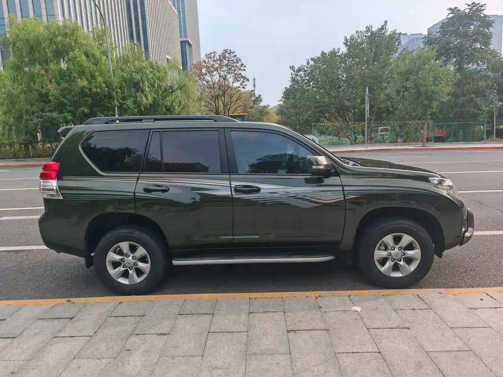 Toyota Prado — миниатюра 7
