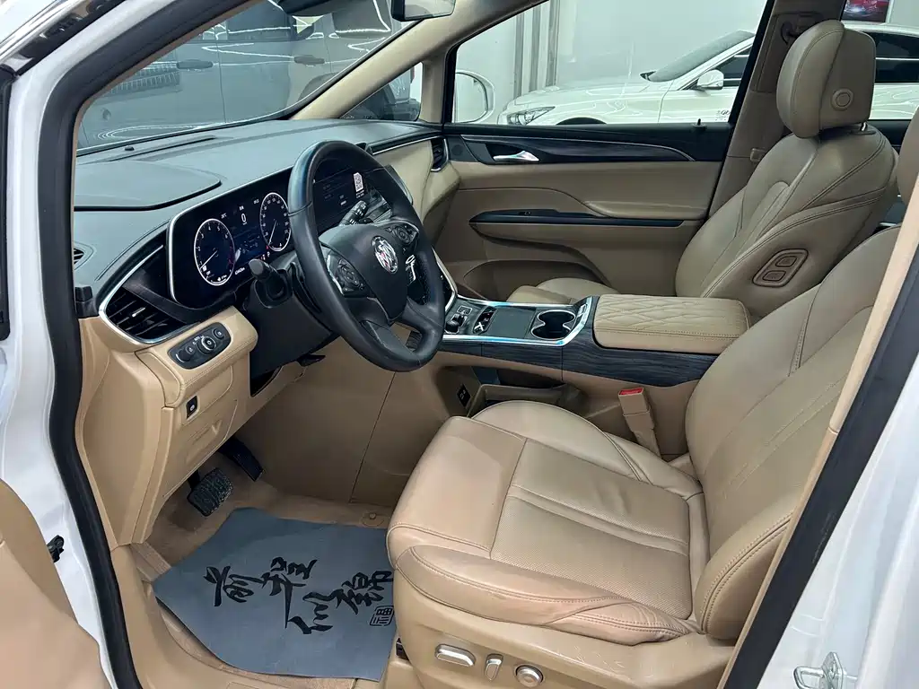 Buick GL8 — миниатюра 8