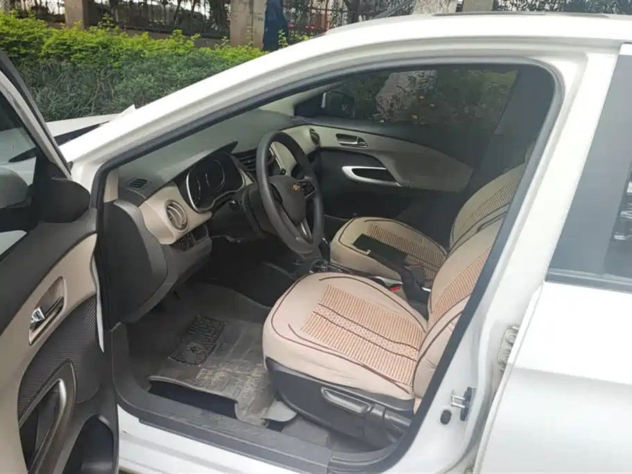 Chevrolet Sail 2015 3 1.5L AMT