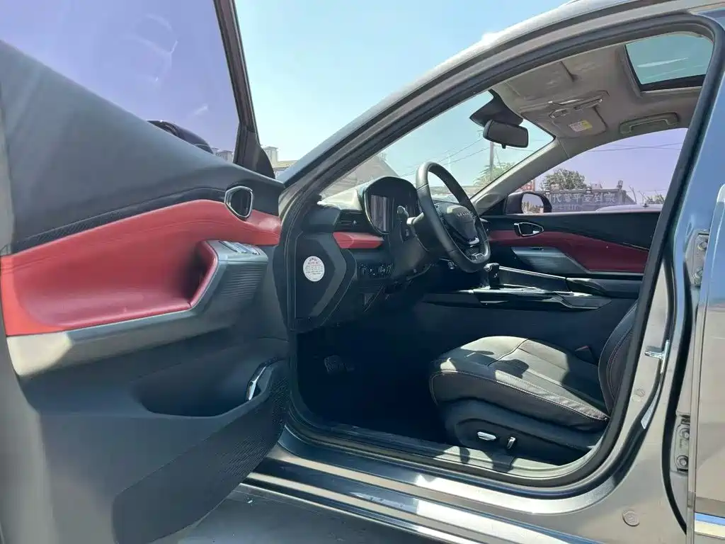 Baojun Valli — миниатюра 16