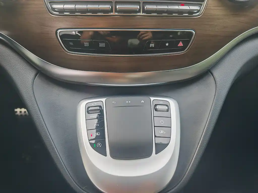 Mercedes-Benz V-Class — миниатюра 11