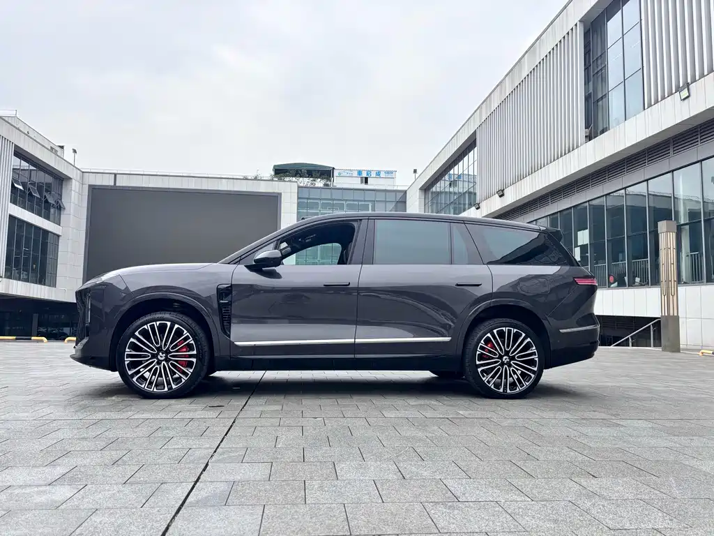 NIO ES8 — миниатюра 4