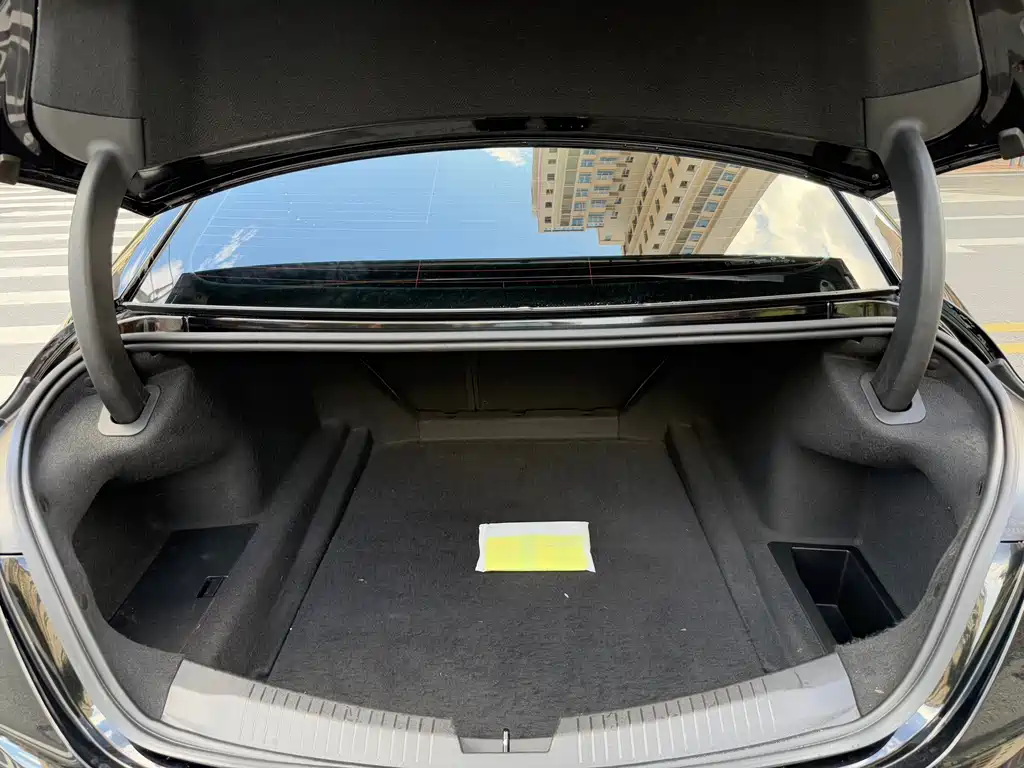 Cadillac CT5 2023 28T