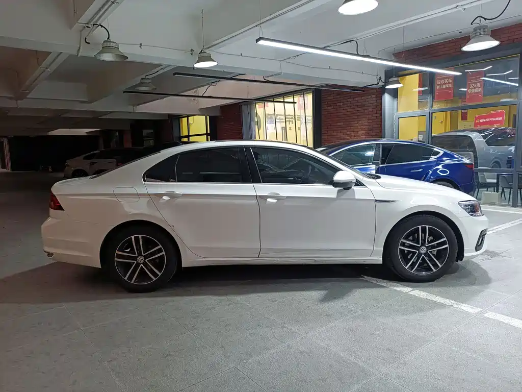 Volkswagen Lamando — миниатюра 5