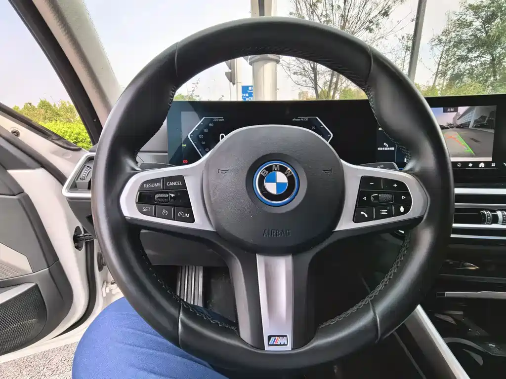 BMW i3 — миниатюра 14