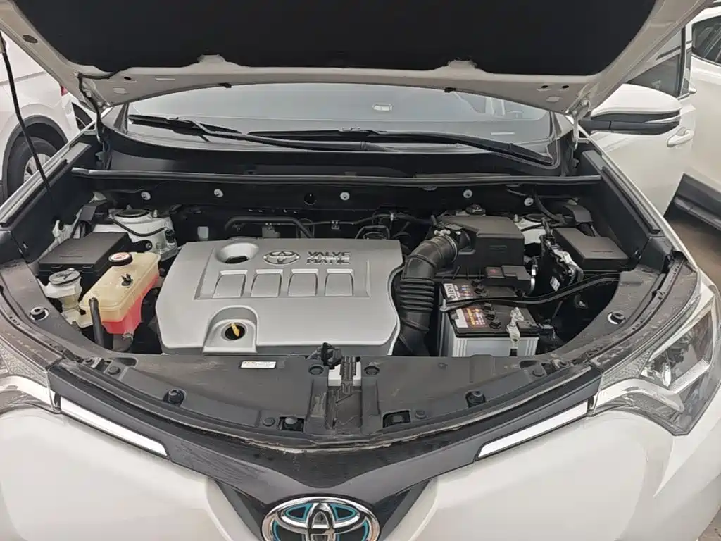 Toyota RAV4 — миниатюра 20