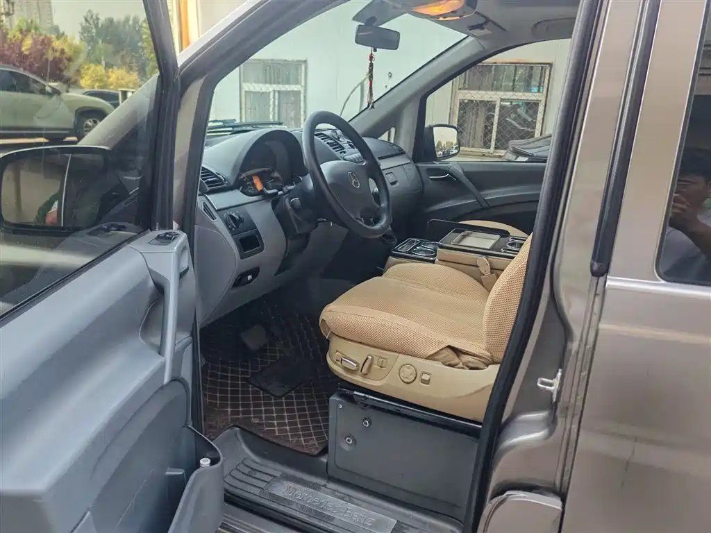 Mercedes-Benz Vito — миниатюра 7