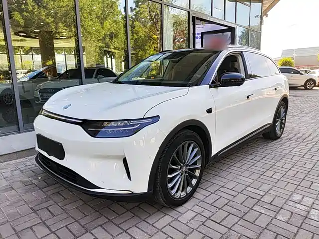 Leapmotor C11
