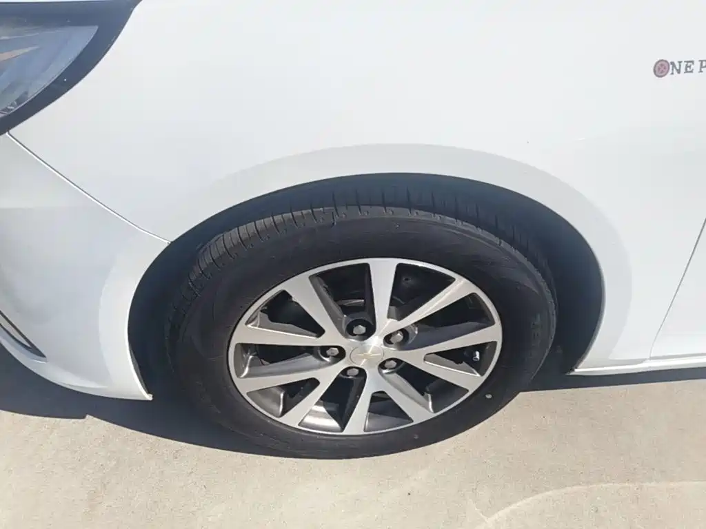 Chevrolet Malibu — миниатюра 23