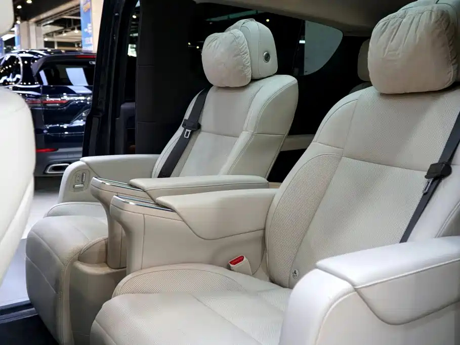 Li Auto Li MEGA — миниатюра 14