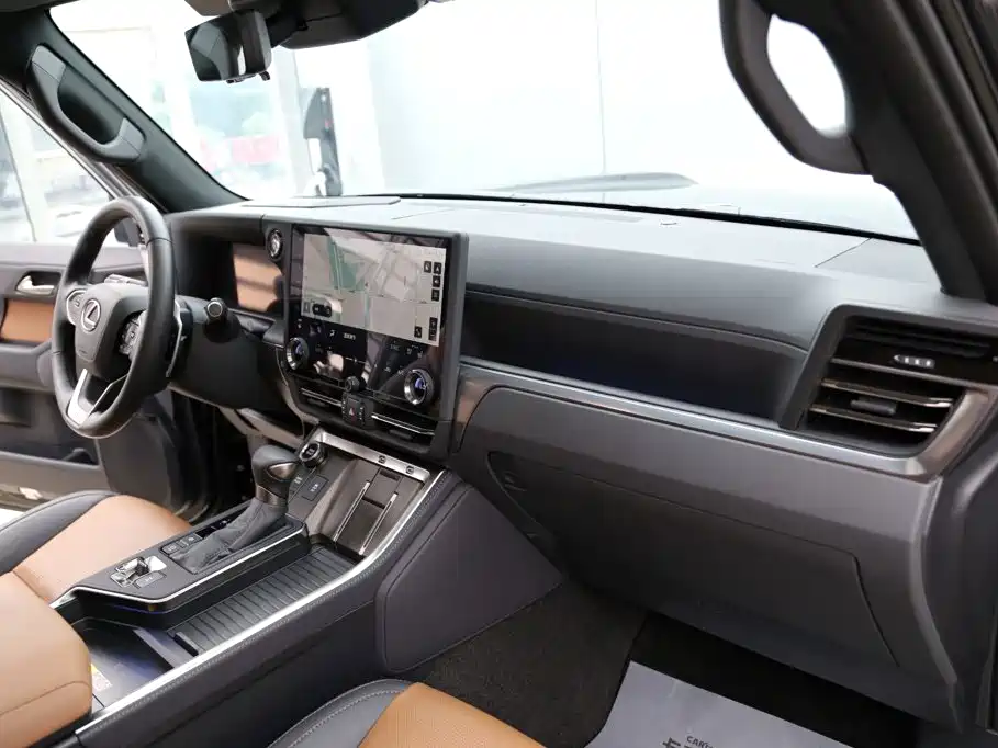 Lexus GX — миниатюра 20